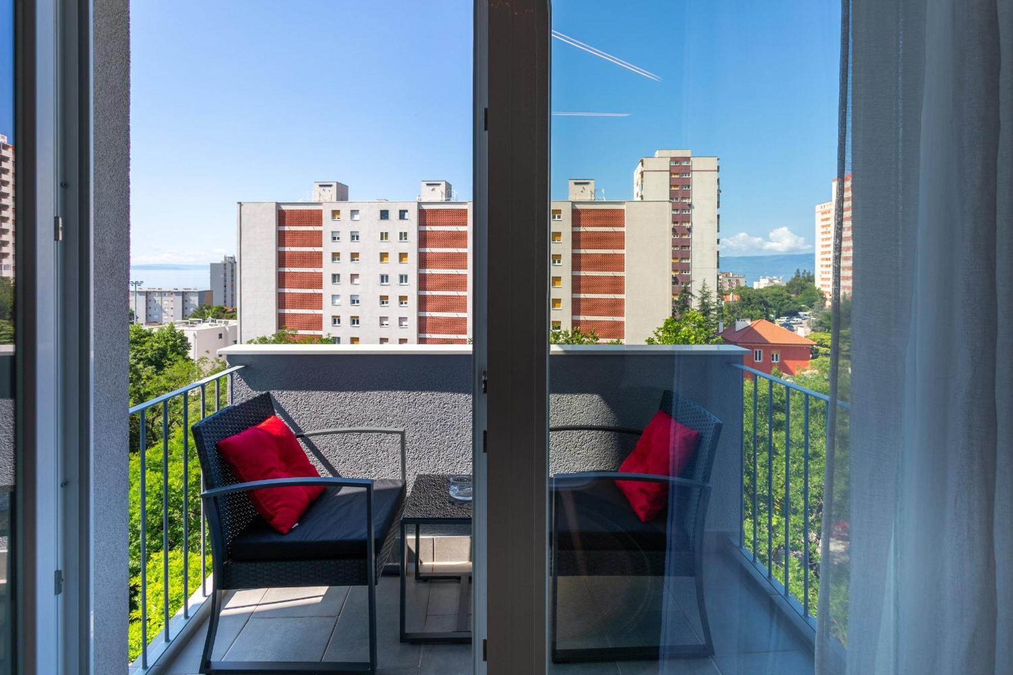 Brand New Apartment Close To The Beach, City Center And University Of Rijeka - Apartment Karlo 外观 照片